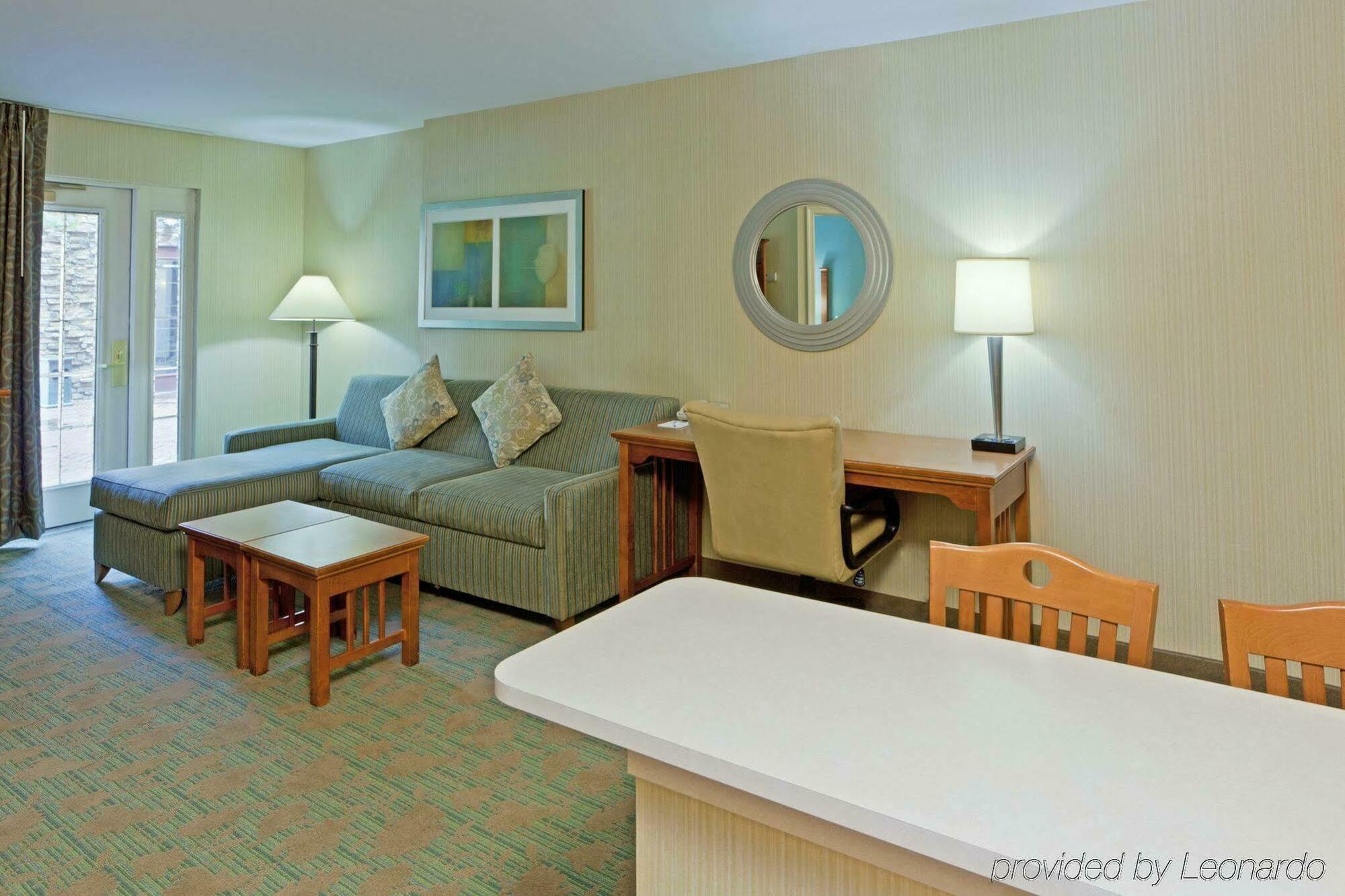 Staybridge Tysons - By Ihg 3*