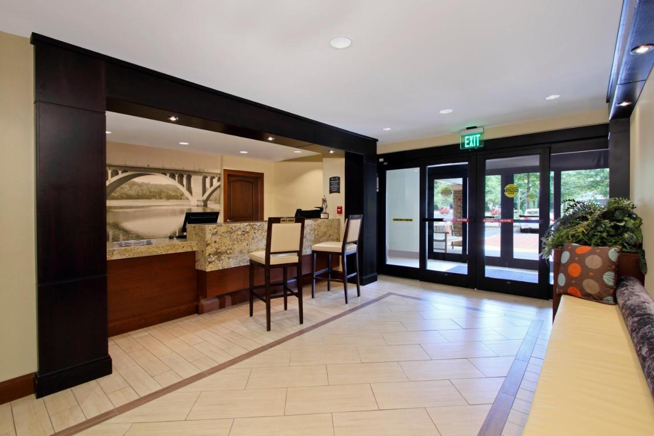 Staybridge Tysons - By Ihg 3* McLean